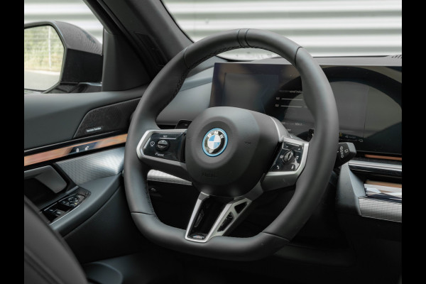 BMW 5 Serie Touring 530e M-Sport Pro - Pano - Trekhaak - ACC - Head-up - Harman Kardon