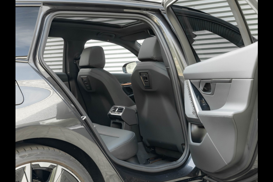 BMW 5 Serie Touring 530e M-Sport Pro - Pano - Trekhaak - ACC - Head-up - Harman Kardon