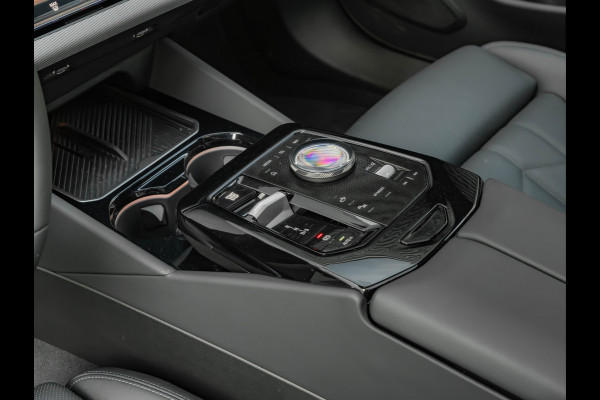 BMW 5 Serie Touring 530e M-Sport Pro - Pano - Trekhaak - ACC - Head-up - Harman Kardon