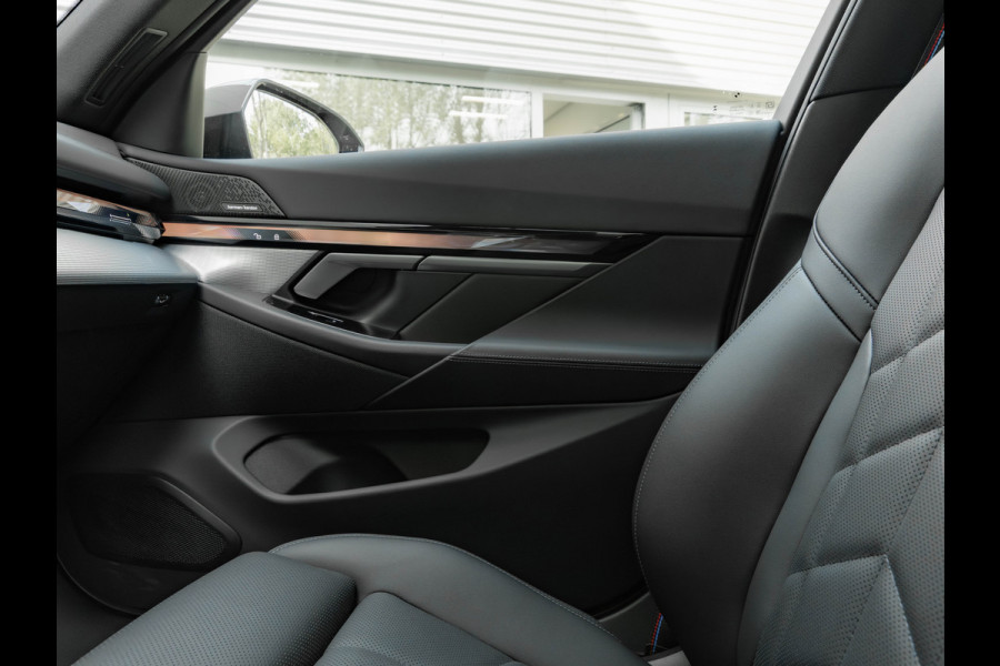 BMW 5 Serie Touring 530e M-Sport Pro - Pano - Trekhaak - ACC - Head-up - Harman Kardon