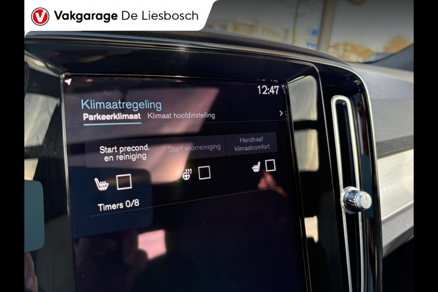 Volvo XC40 1.5 T4 Plug-in hybrid Plus Dark / Panorama-dak / Harman-Kardon / camera / stuur en stoel verwarming