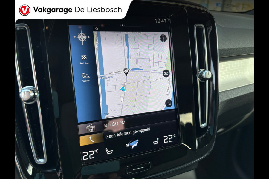 Volvo XC40 1.5 T4 Plug-in hybrid Plus Dark / Panorama-dak / Harman-Kardon / camera / stuur en stoel verwarming
