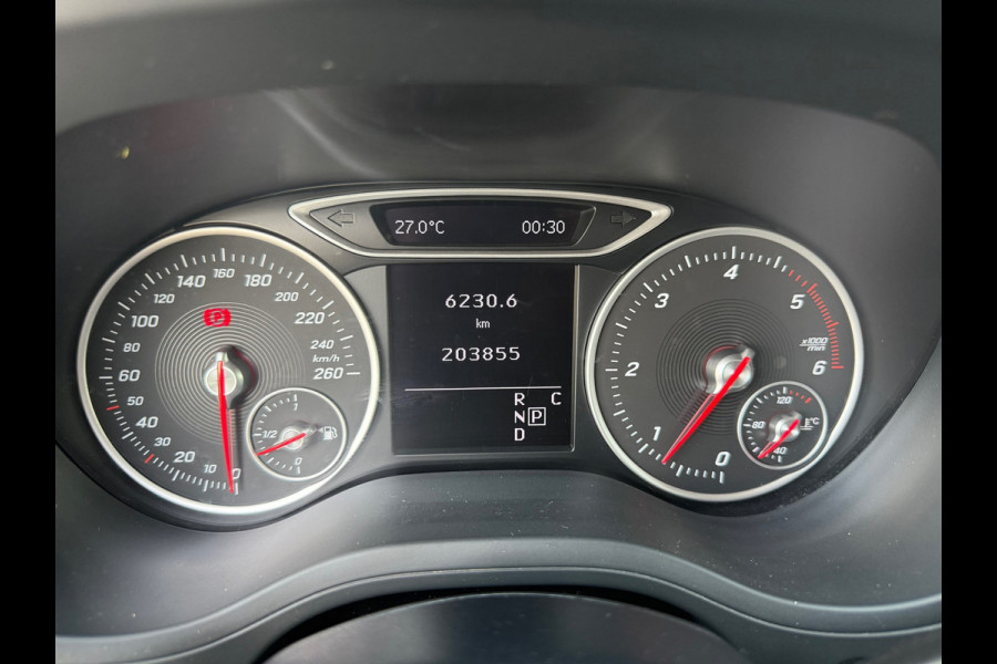 Mercedes-Benz B-Klasse 220 d / APK / AIRCO / Rijdt en schakelt goed / Inruil Mogelijk.