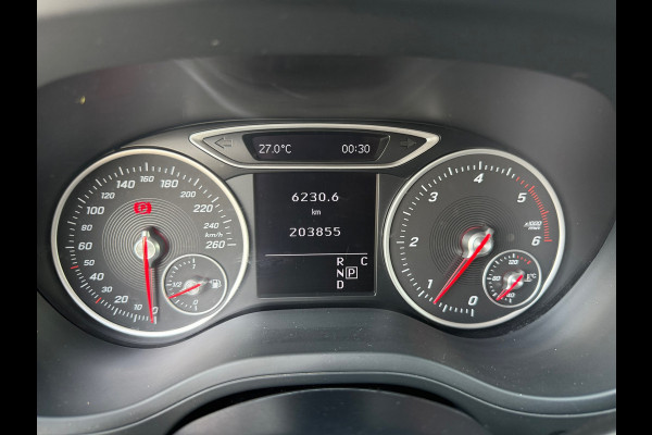 Mercedes-Benz B-Klasse 220 d / APK / AIRCO / Rijdt en schakelt goed / Inruil Mogelijk.