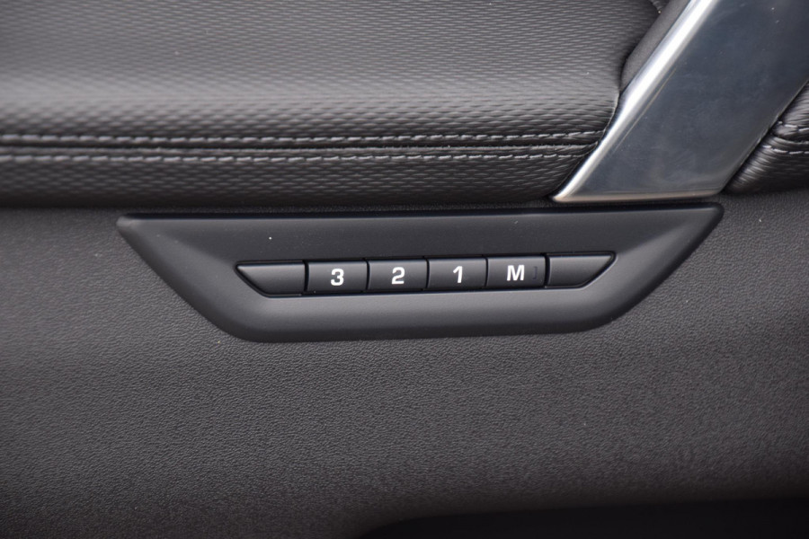Land Rover Discovery Sport P270e PHEV Business Edition