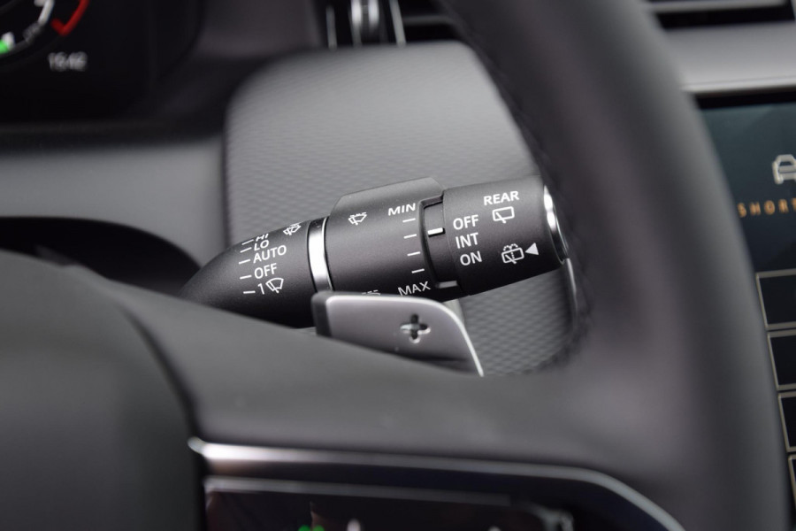 Land Rover Discovery Sport P270e PHEV Business Edition