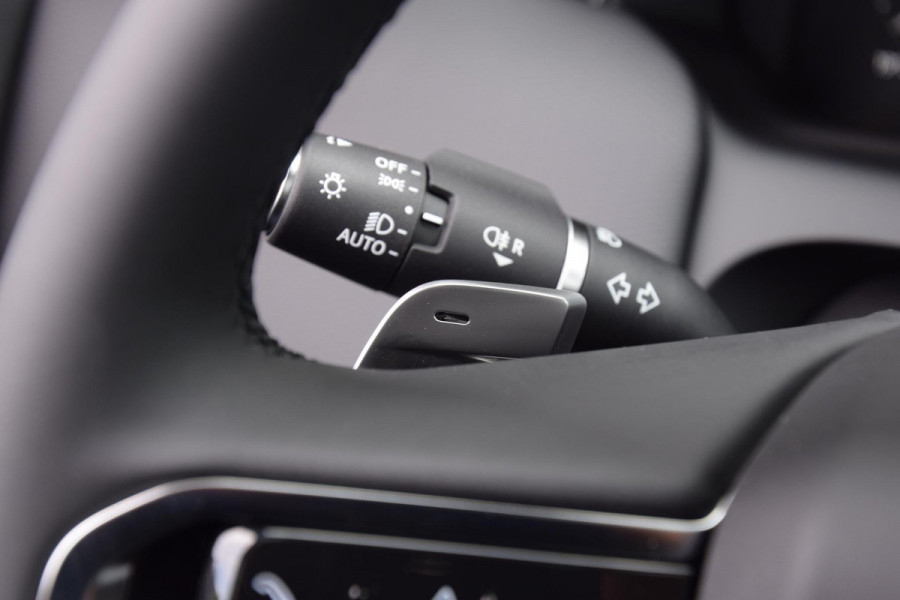 Land Rover Discovery Sport P270e PHEV Business Edition