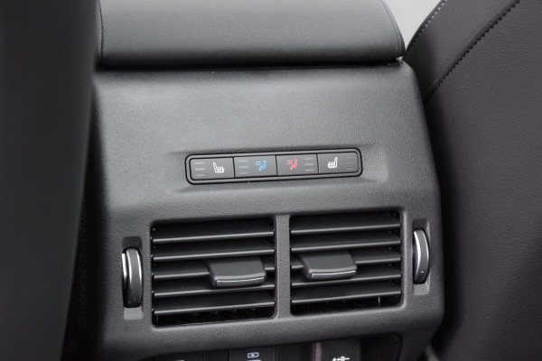 Land Rover Discovery Sport P270e PHEV Business Edition