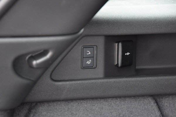 Land Rover Discovery Sport P270e PHEV Business Edition