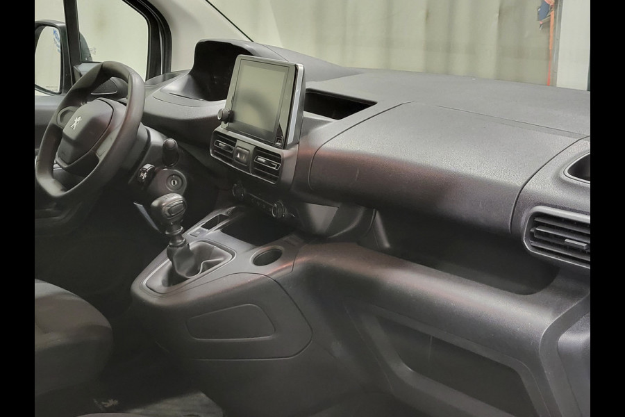 Peugeot Partner 1.2PureTech 111pk Benzine!