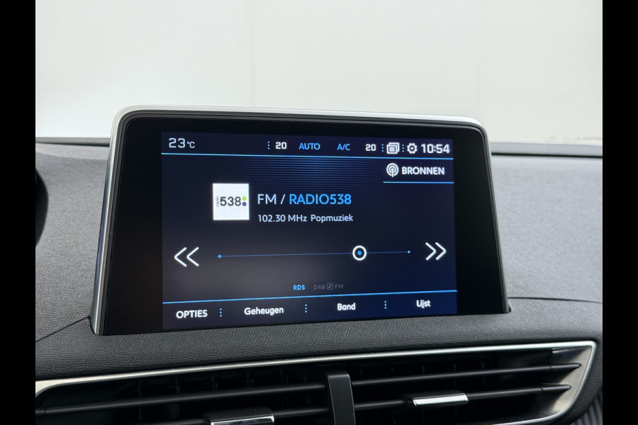 Peugeot 3008 1.2T 131PK Automaat Leder Adap.Cruise Stoelverwarming Navi Ecc Apple Carplay Android Auto Blue Executive Pdc Lmv 17" Led Isofix DAB Bluetooth Dealeronderhouden Origineel Nederlandse Auto