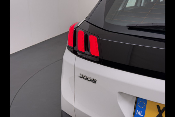 Peugeot 3008 1.2T 131PK Automaat Leder Adap.Cruise Stoelverwarming Navi Ecc Apple Carplay Android Auto Blue Executive Pdc Lmv 17" Led Isofix DAB Bluetooth Dealeronderhouden Origineel Nederlandse Auto
