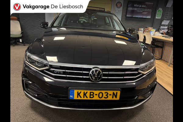 Volkswagen Passat Variant 1.4 TSI PHEV GTE Business / Leder / Pano/Soh 84 % / head-up / 360camera