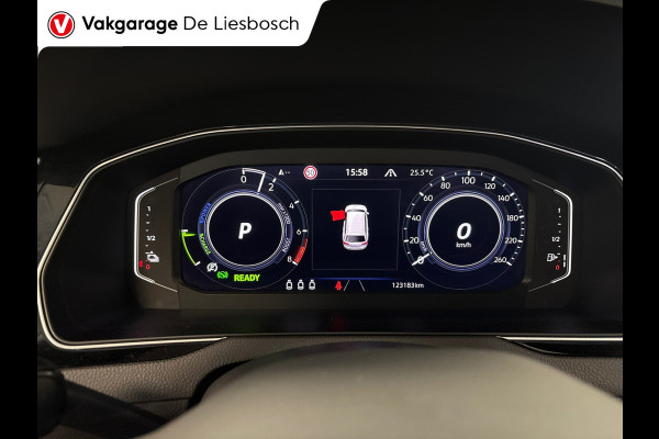 Volkswagen Passat Variant 1.4 TSI PHEV GTE Business / Leder / Pano/Soh 84 % / head-up / 360camera