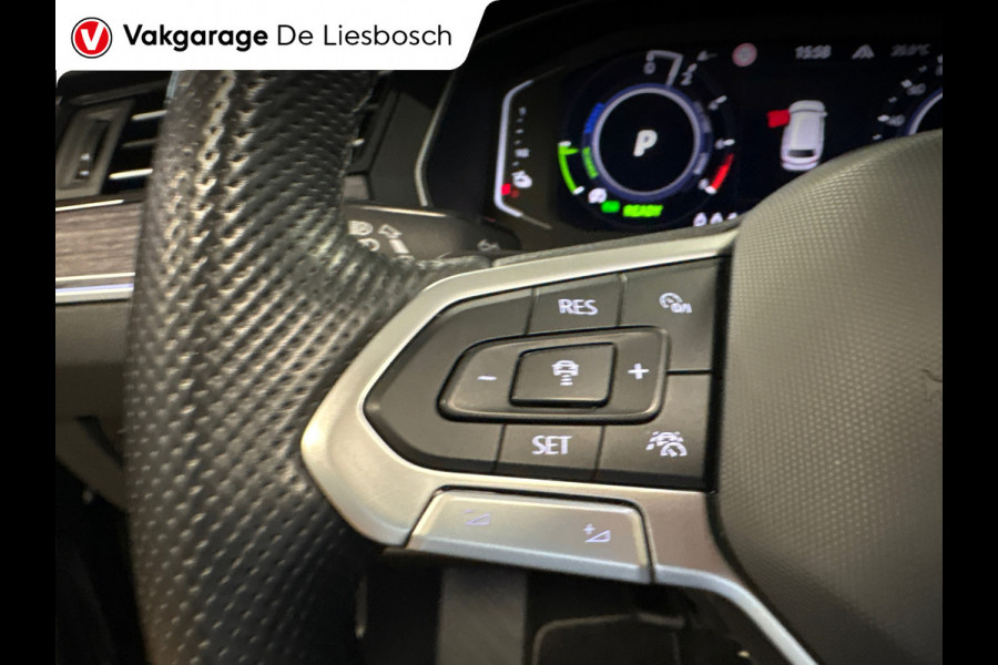 Volkswagen Passat Variant 1.4 TSI PHEV GTE Business / Leder / Pano/Soh 84 % / head-up / 360camera