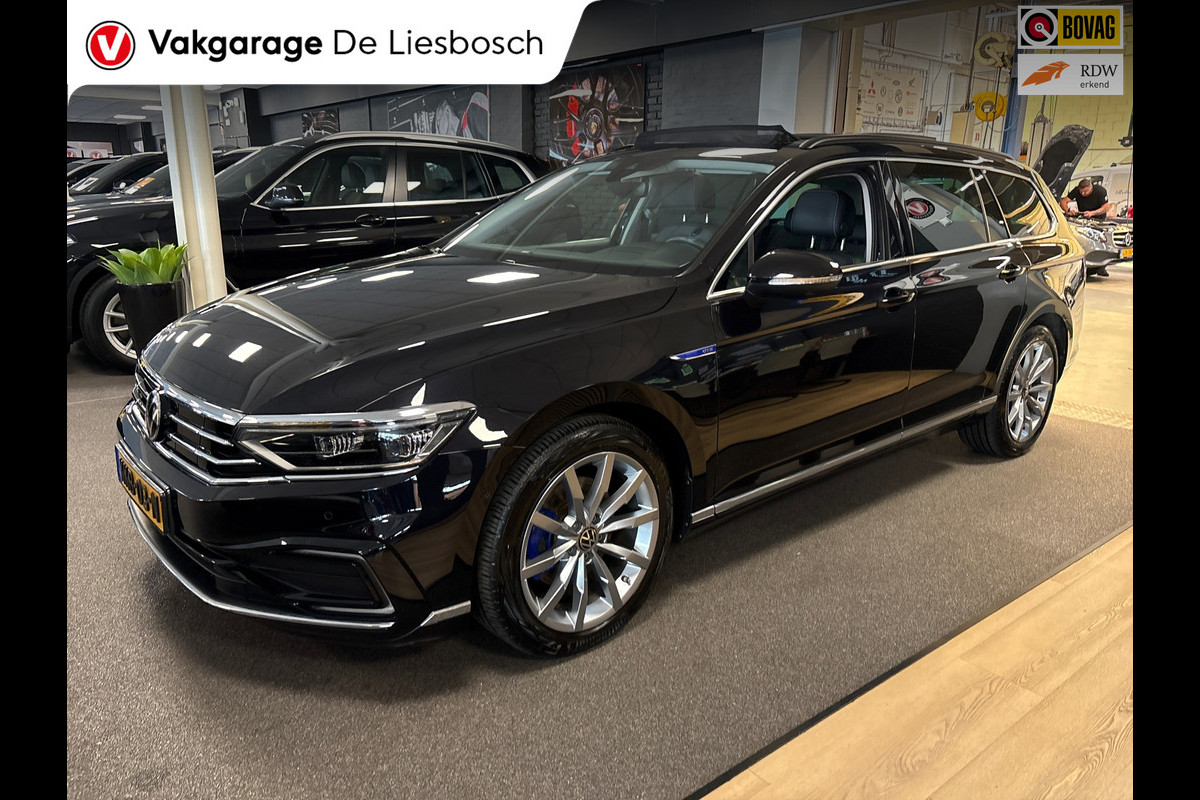 Volkswagen Passat Variant 1.4 TSI PHEV GTE Business / Leder / Panorama-dak / head-up / 360camera
