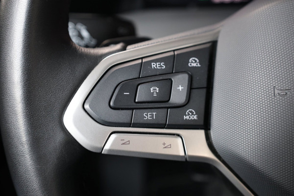Volkswagen Golf 1.5 eTSI R-Line Edition LED/VIRTUAL/SFEER/PANO/ALCANTARA+S.VERWARMING+MEMORY/19" LMV/ACC/ECC/12 MND GARANTIE!