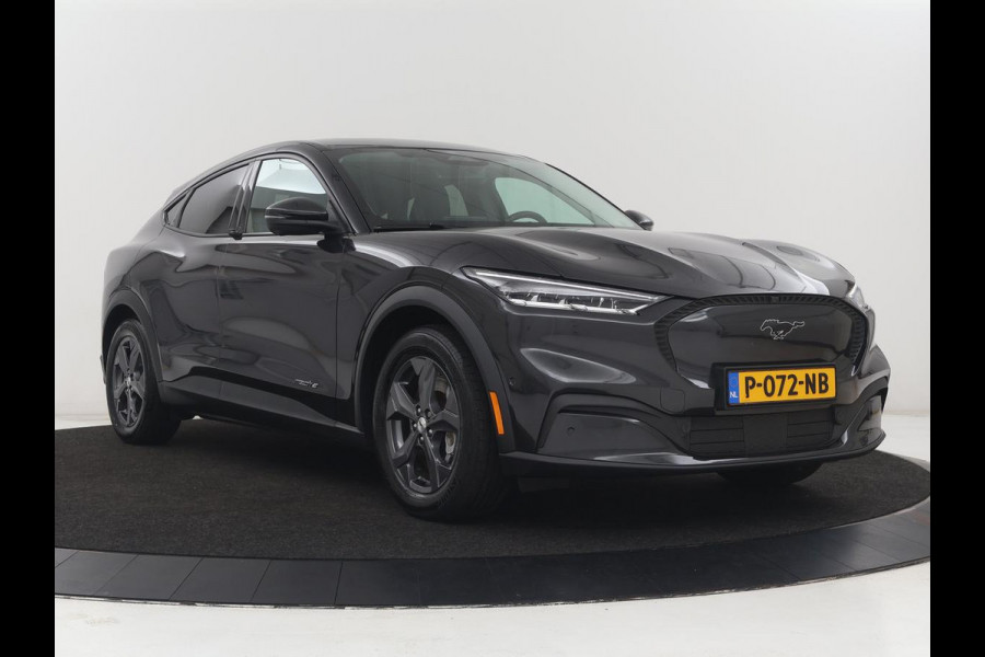 Ford Mustang Mach-E RWD 75 kWh | SOH 92,7% | Leder | Stoelverwarming | 360 Camera | Adaptive cruise | Carplay | B&O Sound | Navigatie | Park Assist | Keyless | Full LED | Side Assist | Climate control