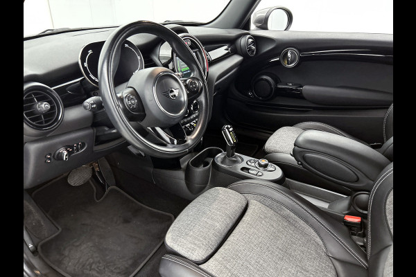 MINI Cooper SE Electric Yours 33 kWh (Dealer Onderh, Camera, Navi, StoelV, PDC, Climate Con, Etc)