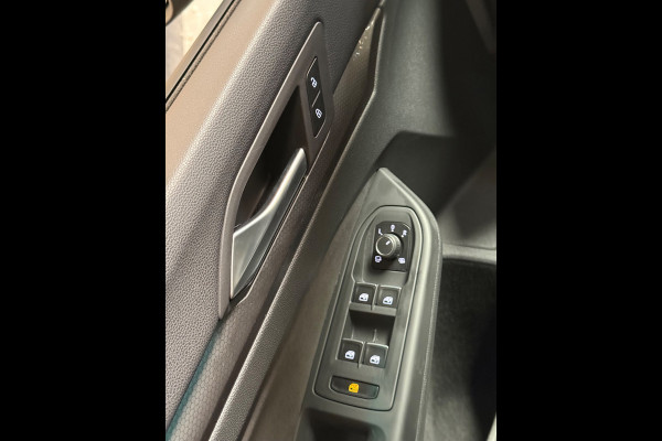 Volkswagen Golf 2.0 TDI GTD |Sfeerverlichting | Stuur/Stoelverwarming | Pano | Camera | Carplay
