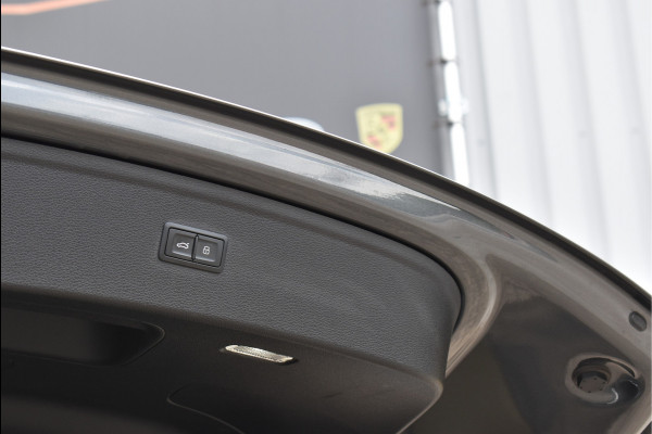 Audi Q5 55 TFSI e S-Line 367 Pk Pano Lucht Carbon Sfeer Oled Keyless Massage 21 Inch