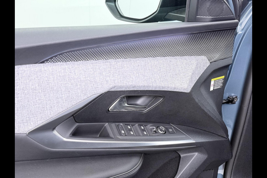 Peugeot E-5008 GT 73 kWh SOH 95%| 7 PERSOONS | COMPLEET UITGEVOERD| STOEL VENTILATIE |WARMTEPOMP| ADAPTIEVE CRUISE CONTROL | 360° CAMERA | ACHTERBANK VERWARMD |STOEL+ STUURVERWARMING| MEMORY STOEL MET MASSAGE| DODE HOEK SENSOR| ELEKTRISCHE ACHTERKLEP