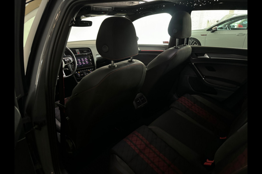 Volkswagen Golf 2.0 TSI GTI TCR Pano|Sterrenhemel|Camera|ACC