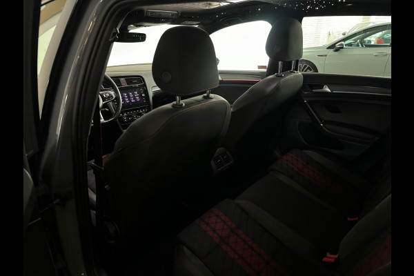 Volkswagen Golf 2.0 TSI GTI TCR Pano|Sterrenhemel|Camera|ACC