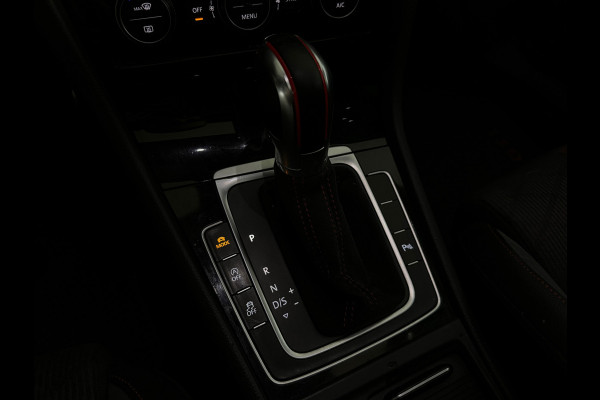 Volkswagen Golf 2.0 TSI GTI TCR Pano|Sterrenhemel|Camera|ACC