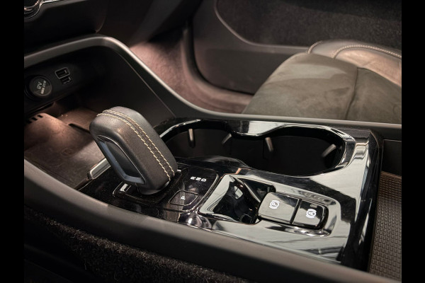 Volvo XC40 T5 Aut. Plug-in Hybrid R-Design Parkeercamera Keyless 262pk