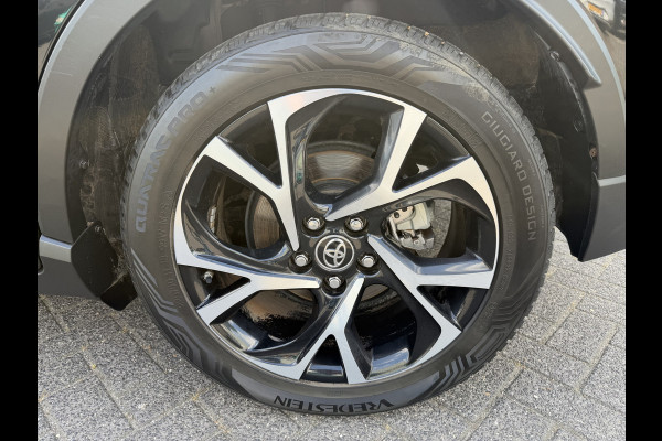 Toyota C-HR 1.8 Hybrid Business Intro (Trekhaak - Camera - Stoelverwarming - Keyless Entry - 18"incl 4S - Adaptieve Cruise Controle - Automa