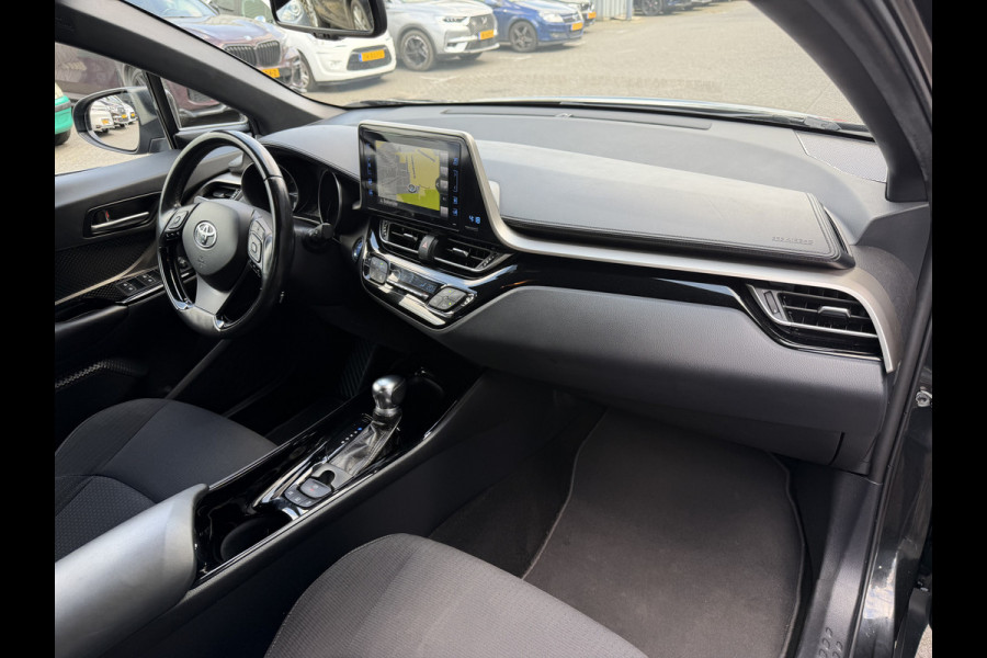 Toyota C-HR 1.8 Hybrid Business Intro (Trekhaak - Camera - Stoelverwarming - Keyless Entry - 18"incl 4S - Adaptieve Cruise Controle - Automa