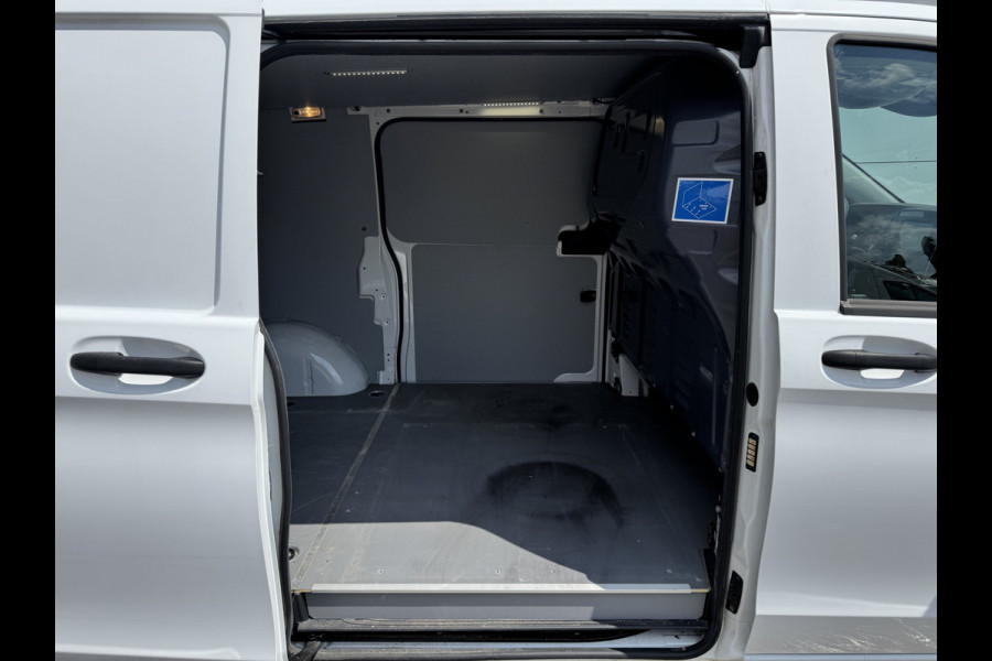 Mercedes-Benz Vito 114 1.9 CDI Automaat L2H1 Climate Control Adaptieve Cruise Control Camera