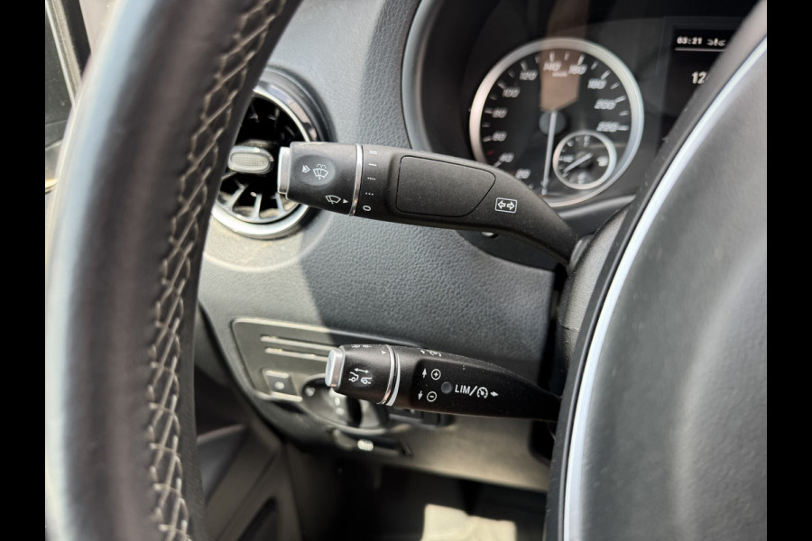 Mercedes-Benz Vito 114 1.9 CDI Automaat L2H1 Climate Control Adaptieve Cruise Control Camera