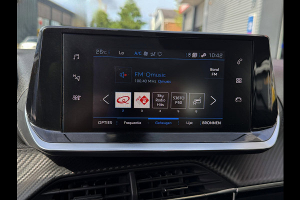 Peugeot 2008 1.2 PureTech Active Pack 107.000 KM - Apple CarPlay / Navigatie I Airco I LED I Sport velgen I Dealer onderhouden