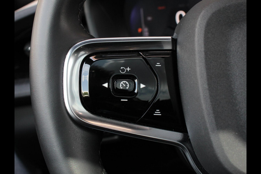 Polestar 2 Standard Range Single Motor 63kWh Climate control Cruise control Panorama dak Parkeersensoren + Camera Trekhaak Voorstoelen verwarmd Apple Carplay/ Android Auto
