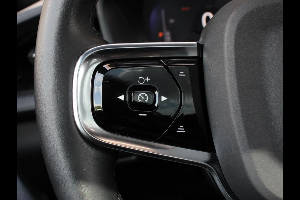 Polestar 2 Standard Range Single Motor 63kWh Climate control Cruise control Panorama dak Parkeersensoren + Camera Trekhaak Voorstoelen verwarmd Apple Carplay/ Android Auto