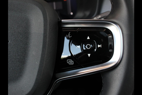 Polestar 2 Standard Range Single Motor 63kWh Climate control Cruise control Panorama dak Parkeersensoren + Camera Trekhaak Voorstoelen verwarmd Apple Carplay/ Android Auto
