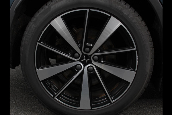 Polestar 2 Standard Range Single Motor 63kWh Climate control Cruise control Panorama dak Parkeersensoren + Camera Trekhaak Voorstoelen verwarmd Apple Carplay/ Android Auto
