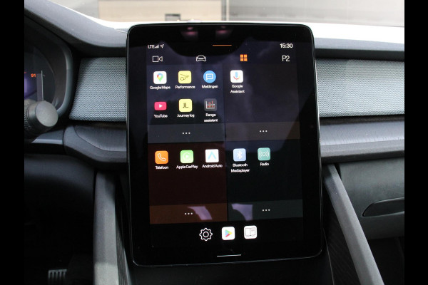 Polestar 2 Standard Range Single Motor 63kWh Climate control Cruise control Panorama dak Parkeersensoren + Camera Trekhaak Voorstoelen verwarmd Apple Carplay/ Android Auto