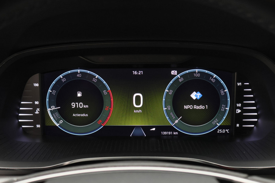 Škoda Octavia Combi 1.0 TSI Business Edition Virtual Cockpit, Cruise,  Apple Carplay, Sfeerverlichting, LED, DAB, PDC, 16''