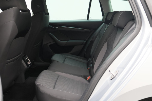Škoda Octavia Combi 1.0 TSI Business Edition Virtual Cockpit, Cruise,  Apple Carplay, Sfeerverlichting, LED, DAB, PDC, 16''