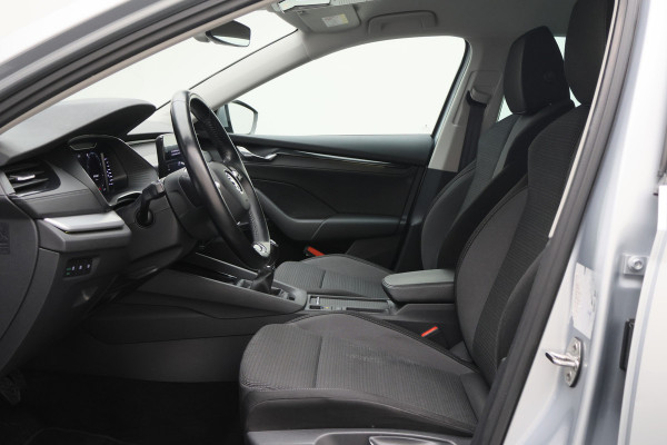 Škoda Octavia Combi 1.0 TSI Business Edition Virtual Cockpit, Cruise,  Apple Carplay, Sfeerverlichting, LED, DAB, PDC, 16''