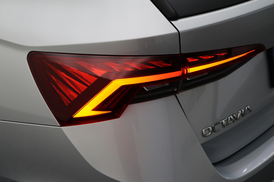 Škoda Octavia Combi 1.0 TSI Business Edition Virtual Cockpit, Cruise,  Apple Carplay, Sfeerverlichting, LED, DAB, PDC, 16''
