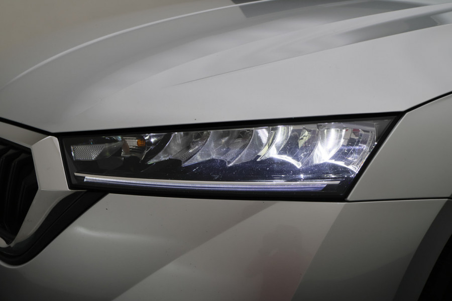 Škoda Octavia Combi 1.0 TSI Business Edition Virtual Cockpit, Cruise,  Apple Carplay, Sfeerverlichting, LED, DAB, PDC, 16''