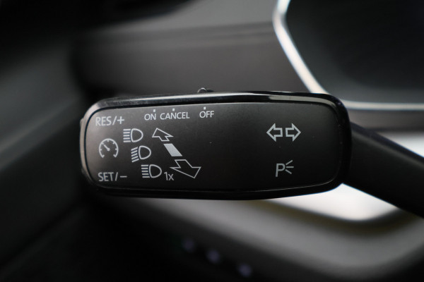 Škoda Octavia Combi 1.0 TSI Business Edition Virtual Cockpit, Cruise,  Apple Carplay, Sfeerverlichting, LED, DAB, PDC, 16''