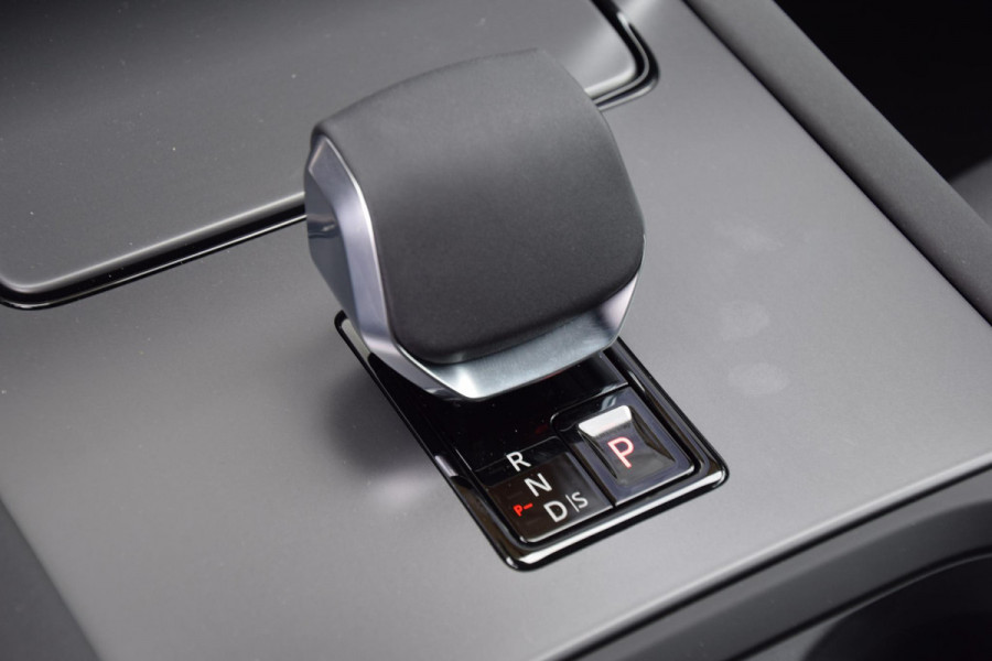 Land Rover Discovery Sport P270e PHEV Business Landmark Edition