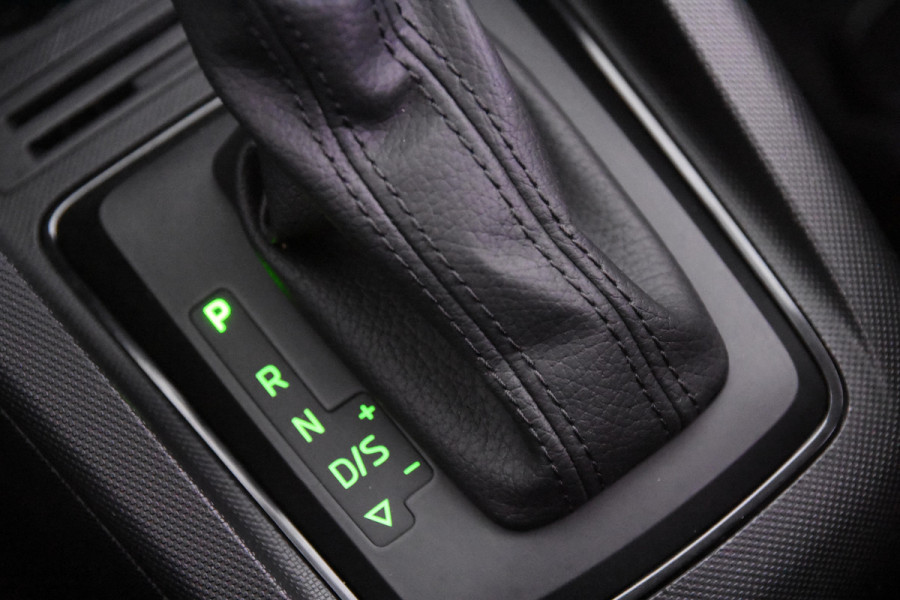 Škoda Fabia Combi TSI Ambition DSG *1ste Eigenaar*Navigatie*Camera*Carplay*