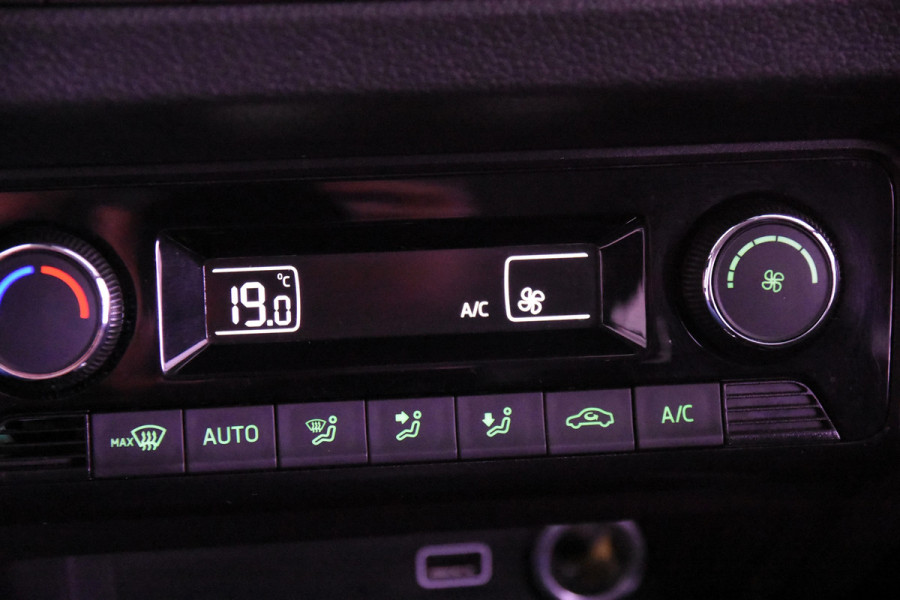 Škoda Fabia Combi TSI Ambition DSG *1ste Eigenaar*Navigatie*Camera*Carplay*