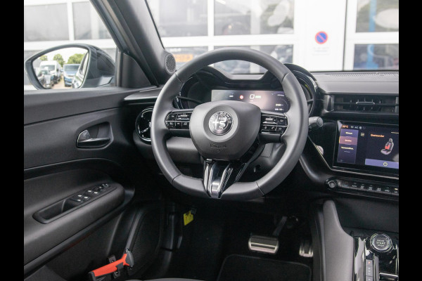 Alfa Romeo junior Elettrica Speciale 54 kWh | Techno Pack | Warmtepomp | Verwarmbare Voorruit | Arese Silver
